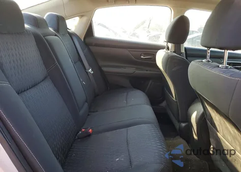 2017 Nissan Altima 2.5 из США, поврежденный, VIN 1N4AL3APXHN342360